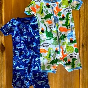 2 Children’s Place 100% cotton  short sleeve sleepers with zipper 🦕 🦖 🛻